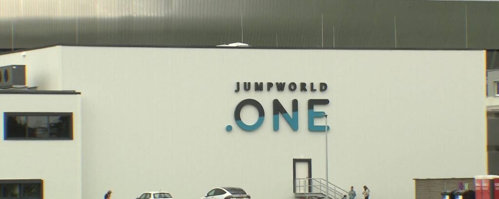 Jump World One bankrupt